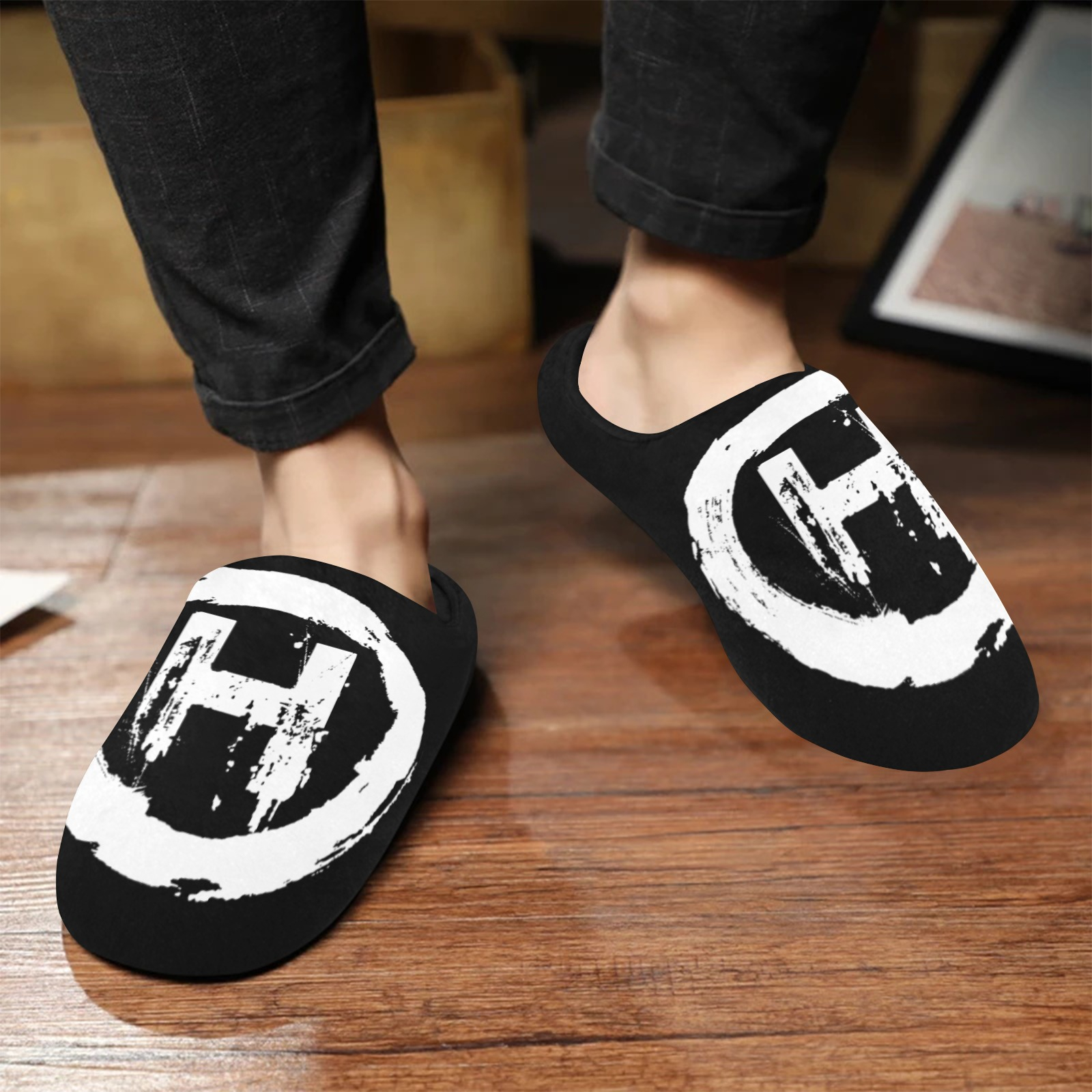 H Mens Slippers Men's Non-Slip Cotton Slippers (Model 0602)
